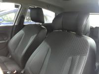 FORD-Fiesta蝴蝶頭枕